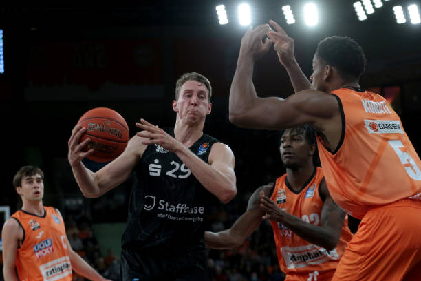 本场比赛 本场比赛