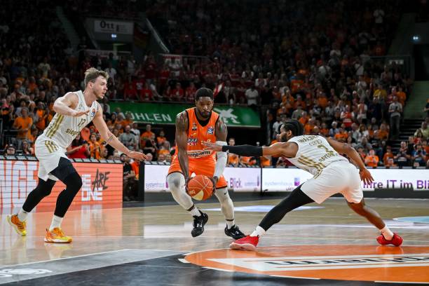 中关键三分 中关键三分